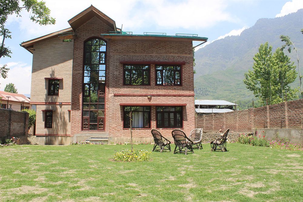 Sheesha Residency Hotel Srinagar  Exterior photo